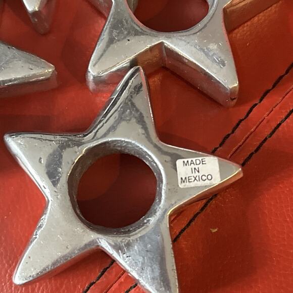 Set of 8 Star-Shaped Aluminum Napkin Rings – Made in Mexico - Picture 4 of 5